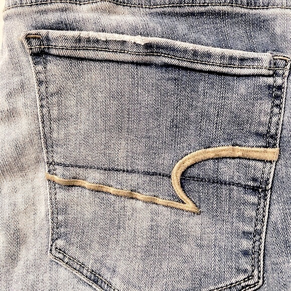 AEO High Rise Skinny Jeans EUC Size 6 Acid Wash - Picture 8 of 8